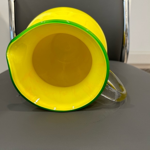 Vintage Vibrant Yellow Beverage Pitcher 7 1/4” H w/an Opening Diam. of 5 1/4”. - Picture 5 of 8